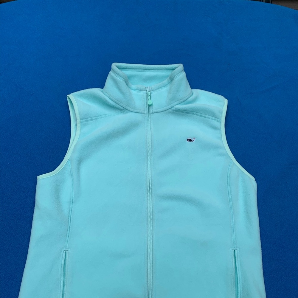 Vineyard vines vest